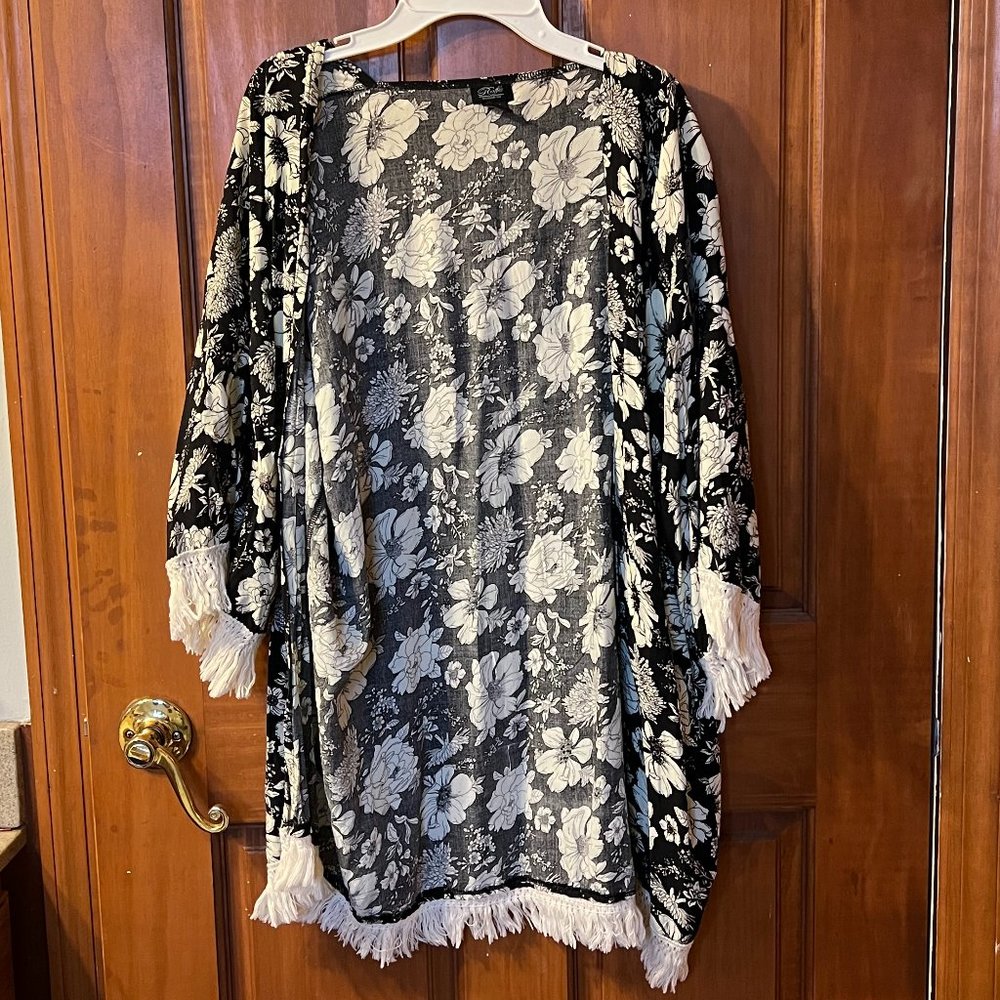 Roffe Accessories Floral Cardigan